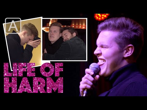 LIFE OF HARM #18: Første stand up show