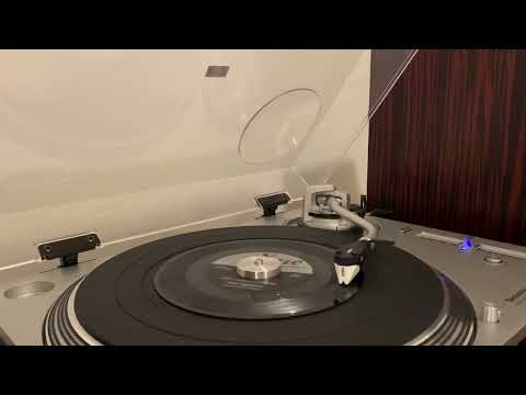 Bobby Hendricks (With Jimmy Oliver’s Orchestra) “Itchy Twitchy Feeling” 45 RPM