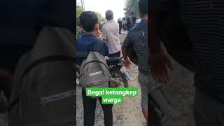 Download lagu Aksi begal kepergok warga di jalan mp3 Download lagu Aksi begal kepergok warga di jalan mp3