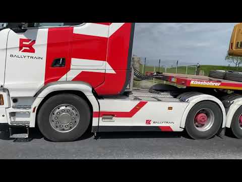 Liebherr 954C Excavator - 64 Ton