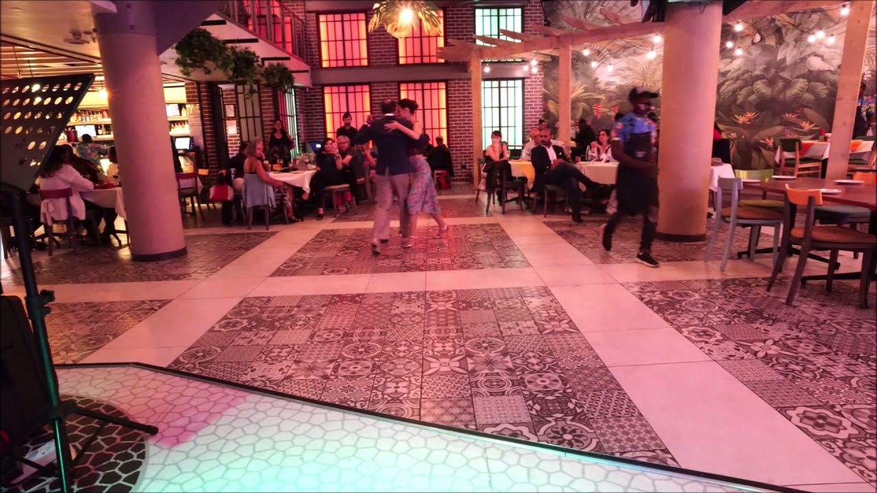 Emiliano Fernandez & Lilyana Kamenova improvising "En la buena y en la mala" by Enrique Rodriguez