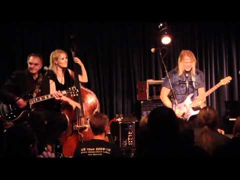 Steve Morse & the Les Paul Trio @ The Iridium, NYC - 04 oct 2010 (part 3)