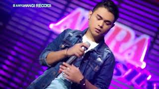 Download lagu Nanda Feraro - Bohoso Moto mp3