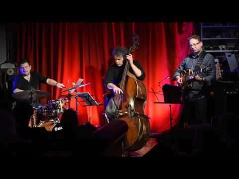 Kevin MacKenzie Trio: Laurie's Waltz