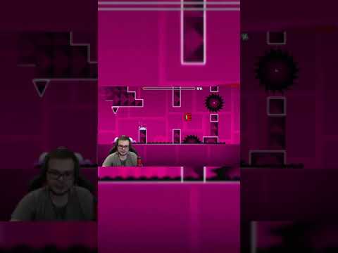 МОМЕНТЫ ИЗ "ЭТО ЧТО, ПРИКОЛ?! НЕВОЗМОЖНО ПРОЙТИ! Я СКУКОЖИЛСЯ! (GEOMETRY DASH)" #Shorts