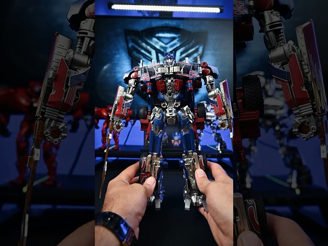 Vídeo relacionado con SK MISS Transformable Juguete, Figuras de Acción Deformable Juguetes Robot con Extra Cabeza y Arma, Regalo para Niños de 7+ años