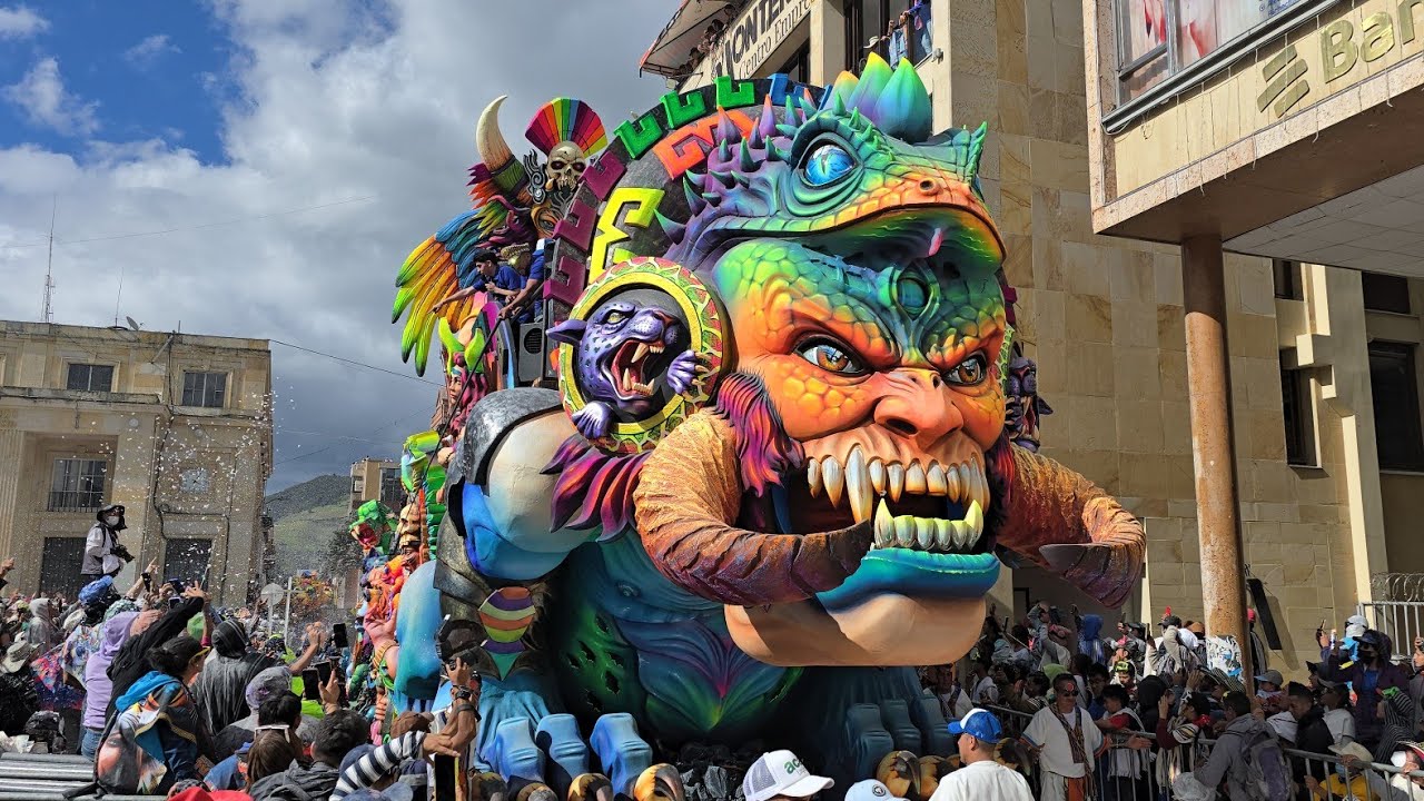 DESFILE MAGNO, CARROZAS DEL CARNAVAL DE NEGROS Y BLANCOS 2025 PASTO NARIÑO, DISFRACES, COMPARSAS