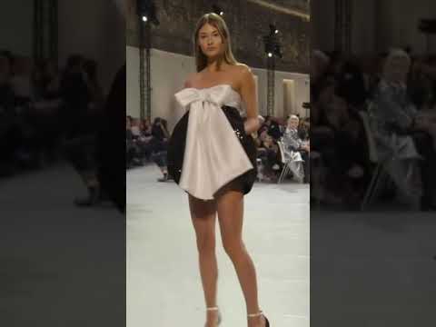 Grace Elizabeth Runway 😍😍😍😍 @Heart king 👑👑