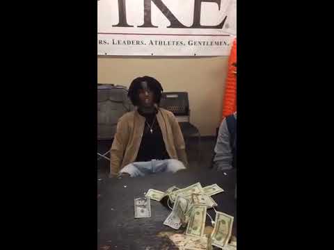 Hot Alabama Rapper Mello Oowee Makes it Rain with Bleezy