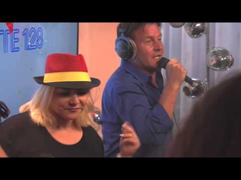 De Foute 128: Luc Steeno & Sandra Kim - Bel Me, Schrijf Me (live bij Q)