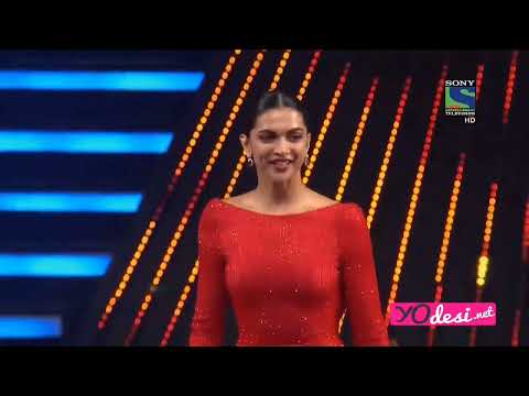 Deepika Padukone Wins Filmfare Best Actress Award for Piku |