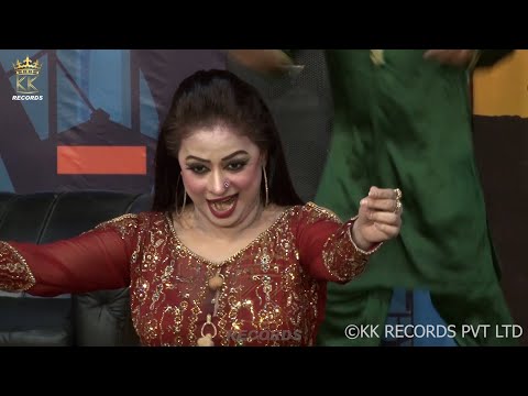NIDA CHAUDHRY: STAGE PERFORMANCE | NACH PUNJABAN NACH, ABRAR UL HAQ SONG - 2024