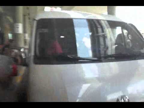 [FANCAM] 120205 2NE1 LEAVING NAIA 3