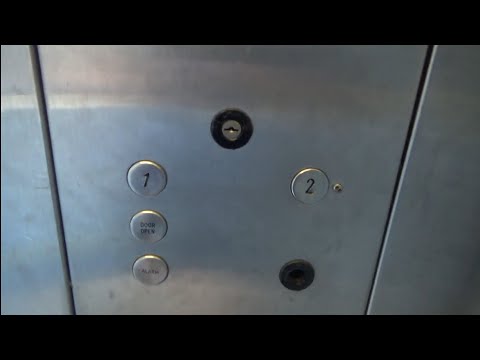 Dover Hydraulic Elevator @ Broken Arrow Town Centre - Broken Arrow, OK