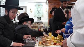 שידור חי בשמחת בר מצווה לבן הרב גד סולומון שליט"א עם הצדיק רבי יצחק לעזער שליט"א