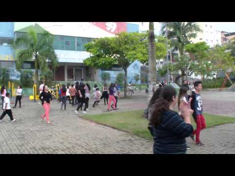 Flash Mob - Paroquia Cristo Ressuscitado - Vídeo II