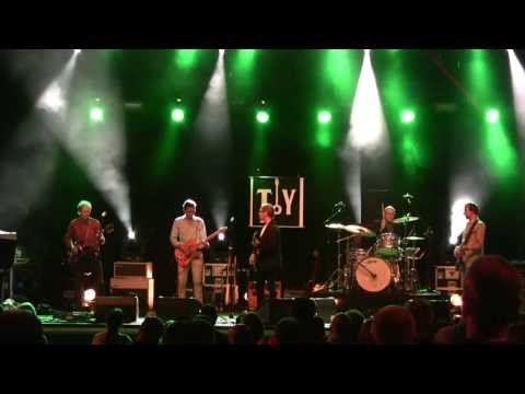 TOY live avalon  vr 16 aug 13 WALKING FREE