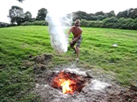 Flour Explosion with a Spade