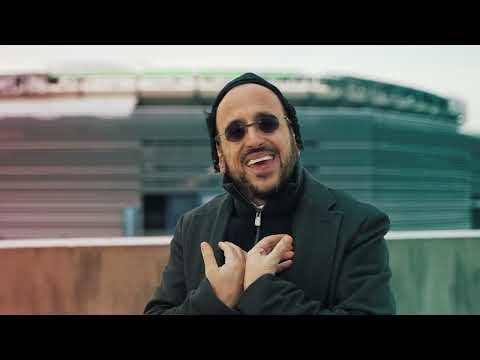 Super Seder with Lipa Schmeltzer & Yeshiva Aderes HaTorah.