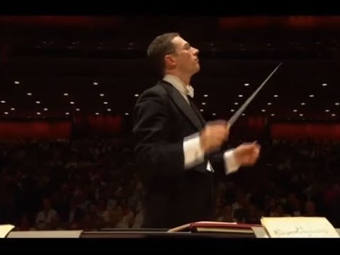 Eric Coates 'Knightsbridge' - John Wilson conducts