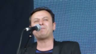 Manic Street Preachers (It's Not War) Just the End of Love @ 'Festival in the Park' 08.09.13