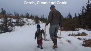 Slingshot Hunting: catch clean and cook snowshoe hare.