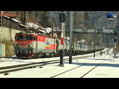 LE5100KW 40-0533-2 & Marfar CFR MARFĂ Freight Train in Gara Bușteni Station - 27 March 2021