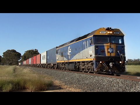 Diesel Loco Hauled Trains in the North East: Australian Trains