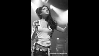 Do me good Lyrics - Amy Winehouse