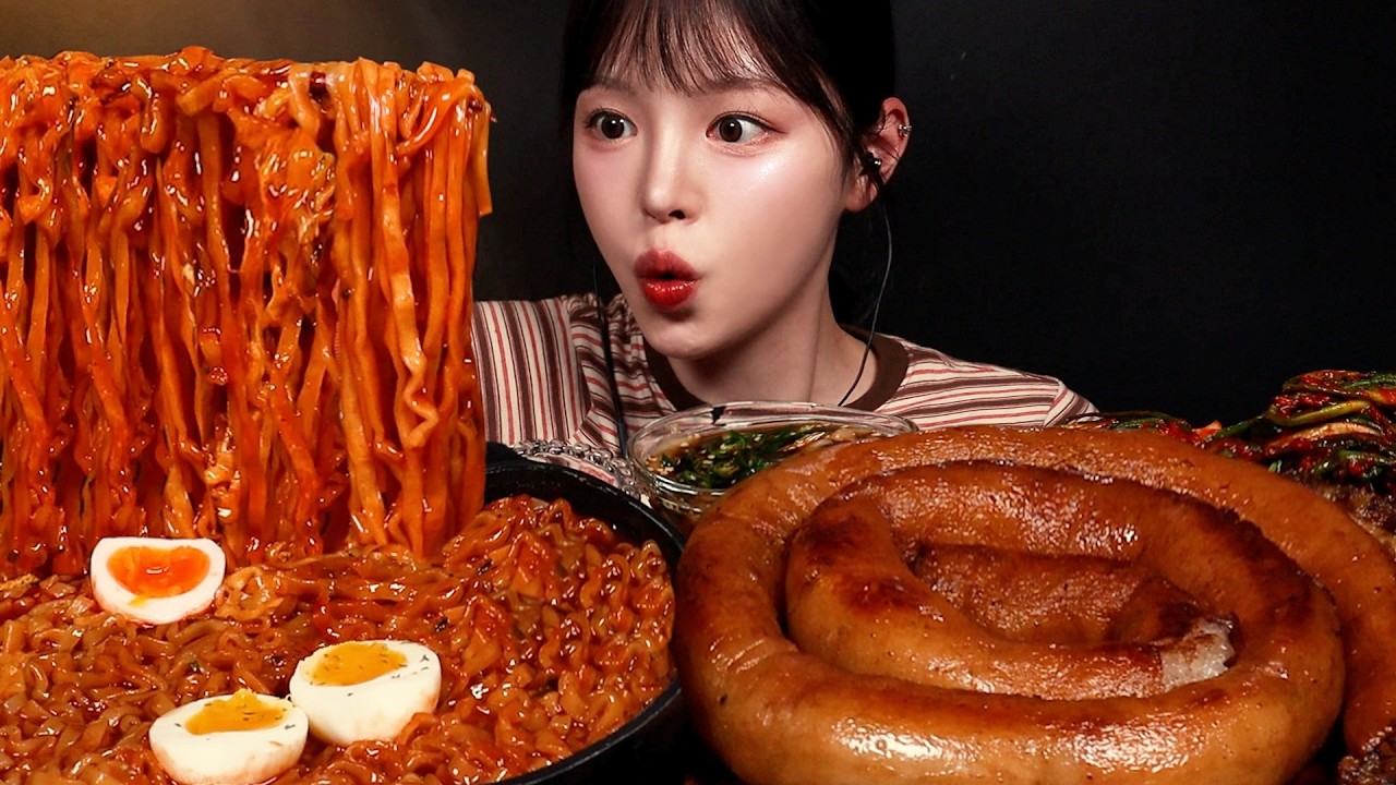 SUB)역대급 긴 통대창 먹방! 불닭볶음탕면에 통곱창까지 레전드 왔다🔥 Intestines & Buldak Ramyeon Mukbang Asmr