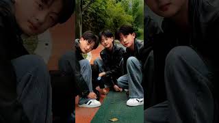 Download lagu #lirik lagu  lelaki cadangan#zhi when Tian Zhi when Tian semuanya imut semua #yaya yiyi mp3