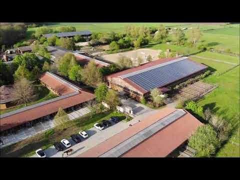 Der Burghof von oben - Burghof Brodhecker