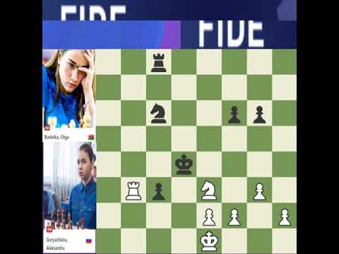 GM Aleksandra  x IM Olga Cg4+ acaba com a briga de espaço #FIDEWomensWorldCup2021 #CatalanOpening