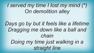 Saxon - Demolition Alley Lyrics