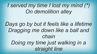 Saxon - Demolition Alley Lyrics