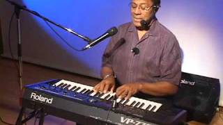 Video thumbnail for Don Lewis on the Roland VP-770 (1/2) by RolandChannel