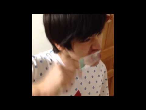 [130925] BTOB's Sungjae brushing his teeth