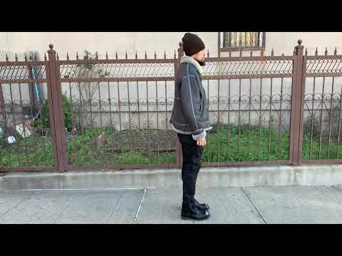 Look number 35 “Og Helmut Lang classic 1 pocket denim jacket”