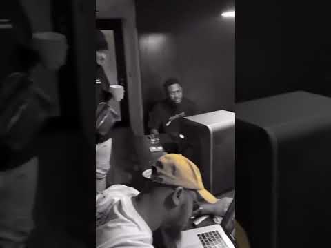 Wizkid spotted in the studio with Sars, masterkraft and starboiTerry #wizkid #sars