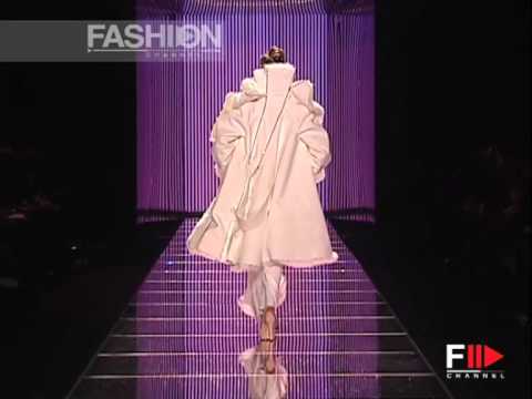 "John Galliano" Autumn Winter 2003 2004 Paris 2 of 2 Pret a Porter Woman by FashionChannel