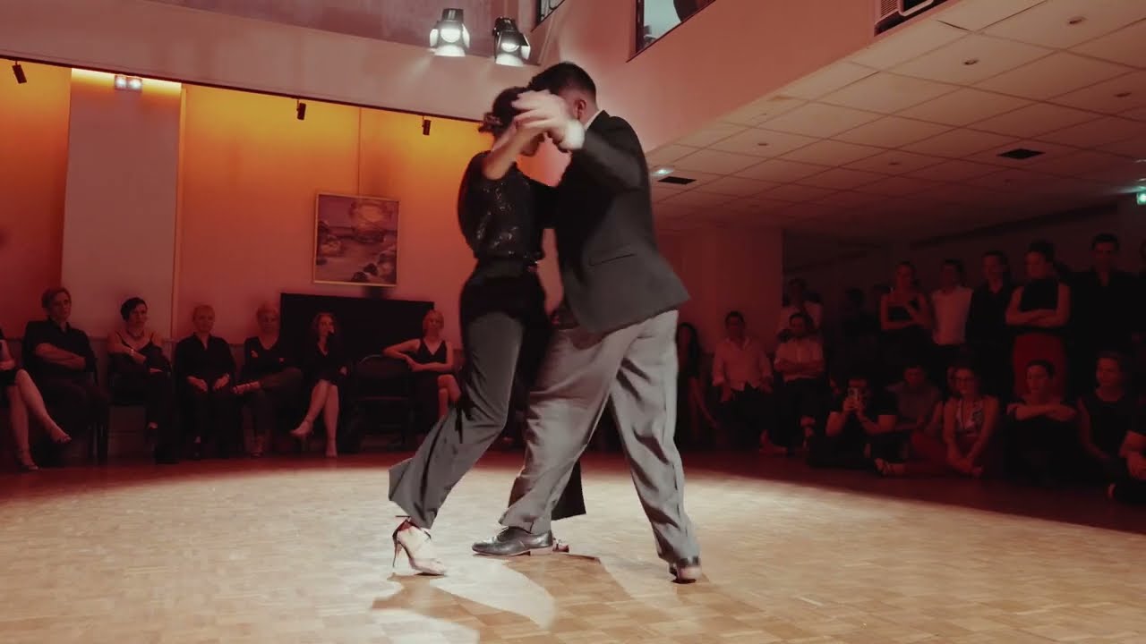 Video thumbnail for Natacha Lockwood and Andrés Molina - Temo