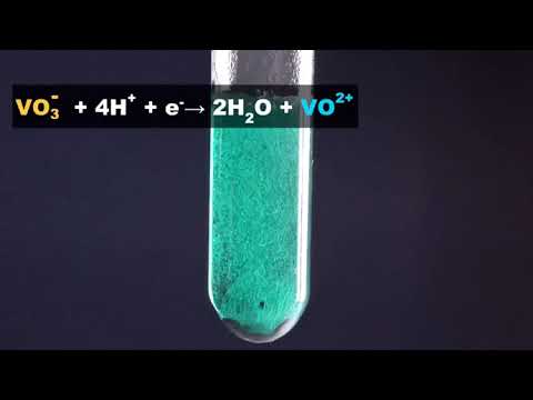 Oxidation of vanadium using zinc and hydrochloric acid