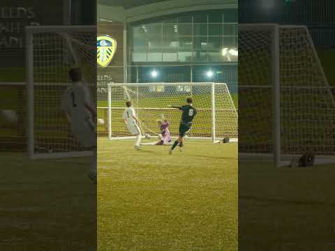 WHAT A SAVE🤯!!   #football  #match #goal