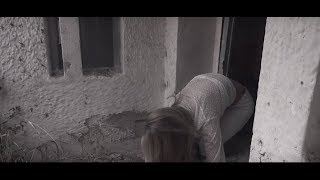 Musik-Video-Miniaturansicht zu La Despedida Songtext von Galvan Real
