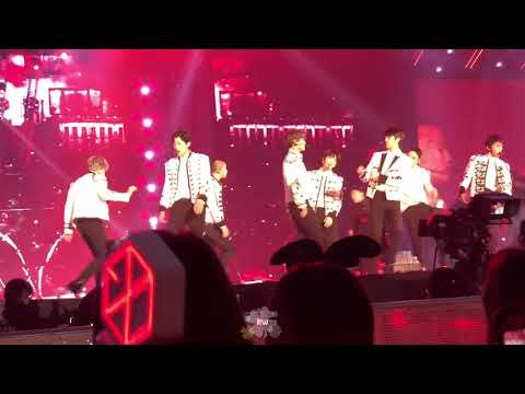 171125 | ElyXiOn in Seoul | Growl | Xiumin x Baekhyun Dance Break