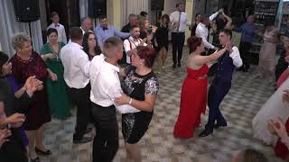 Download lagu FORMATIA  MELODIC  DIN  VASLUI  --  NUNTA  VASLUI  ( FRAGMENT 1 ) HUSI , BARLAD , IASI mp3