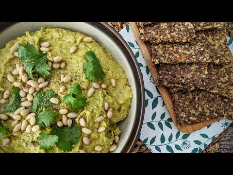 Keto: Avocado-Pistachio Hummus