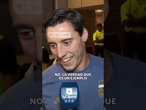 🗣️ "¡VAMOS, PAPÁ!": La banca del Dibu Martínez para Santi Beltrán