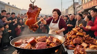 哈尔滨自信大姨村口卖扒肉，直径5米大锅2小时全卖光， 食客早早来排队#探味小幺
