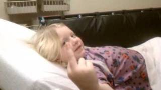 preview picture of video 'Sedated four year old flips the bird.'